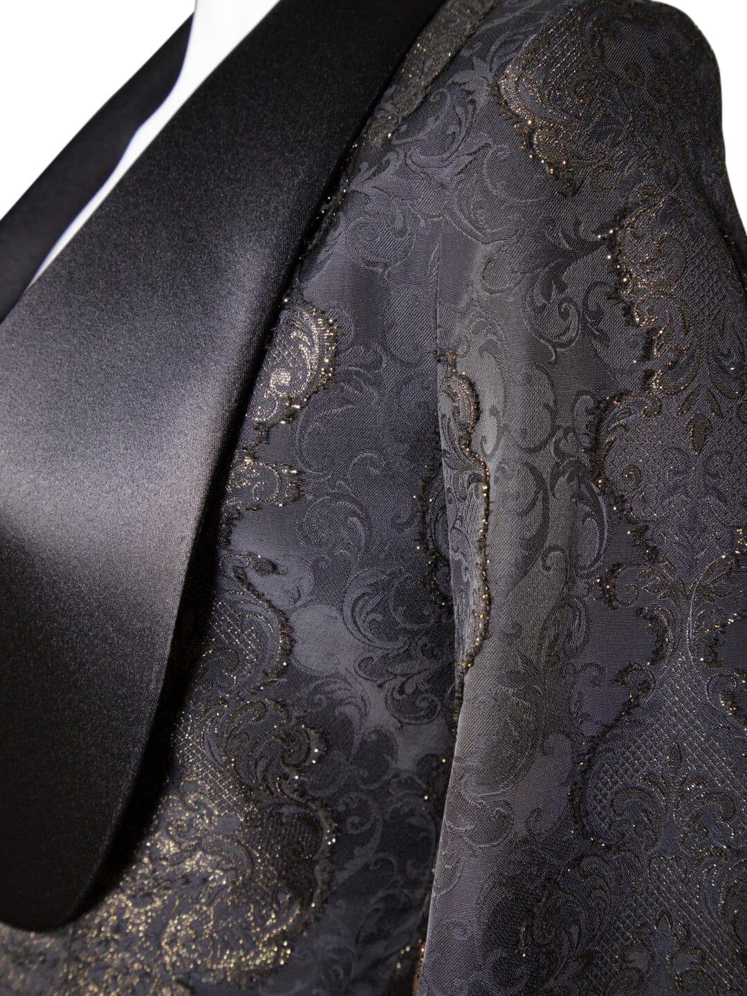 Black Oro Versailles Cuffed Dinner Jacket
