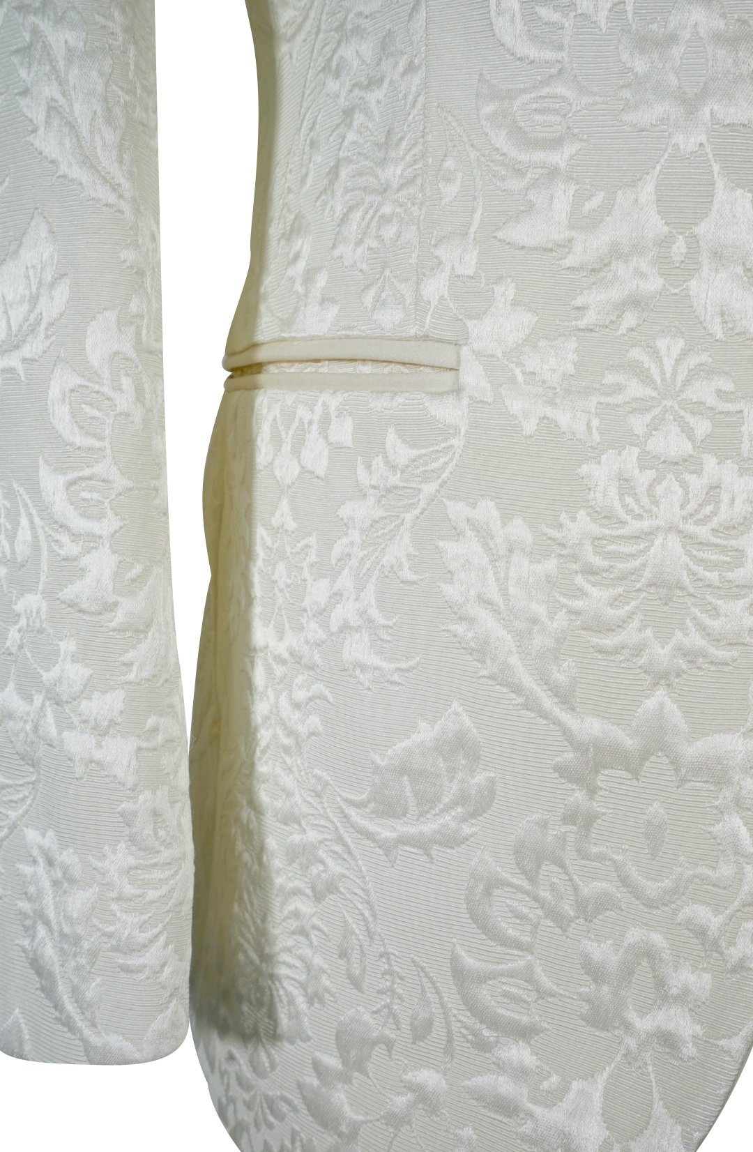 Vanilla Fiore Dinner Jacket @ The Vault