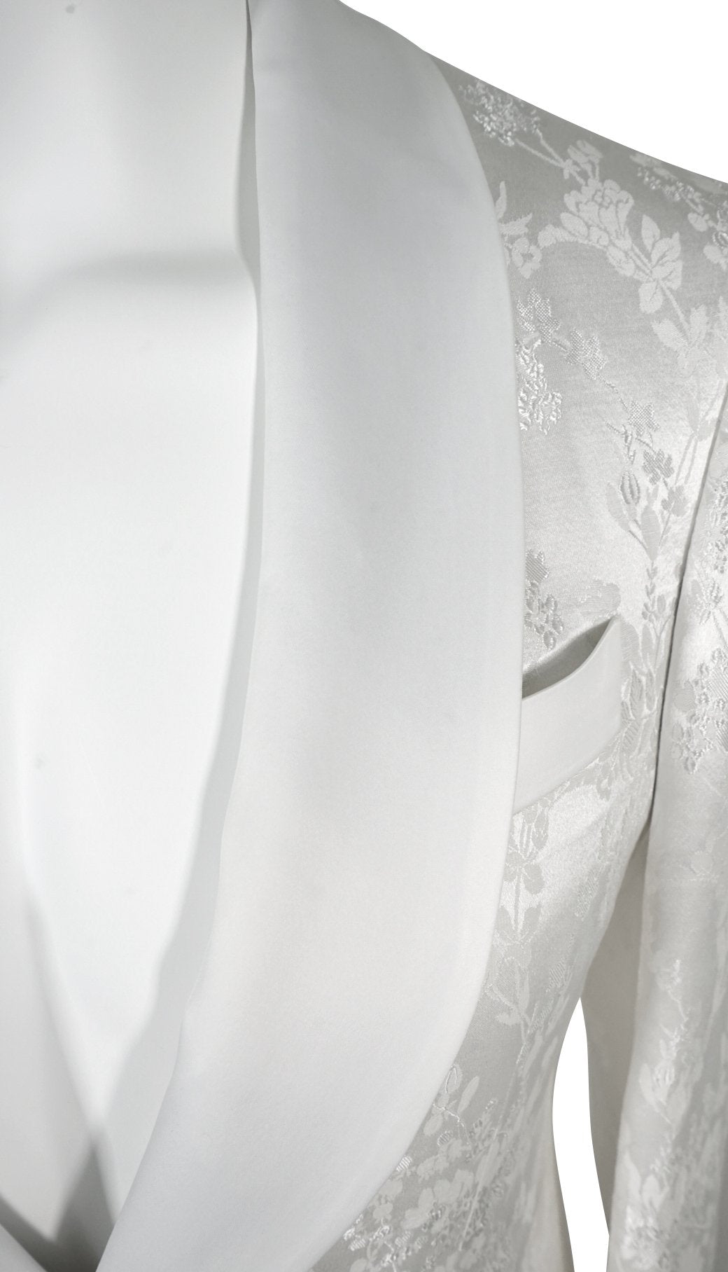 Zar Bianco Dinner Jacket @ The Vault