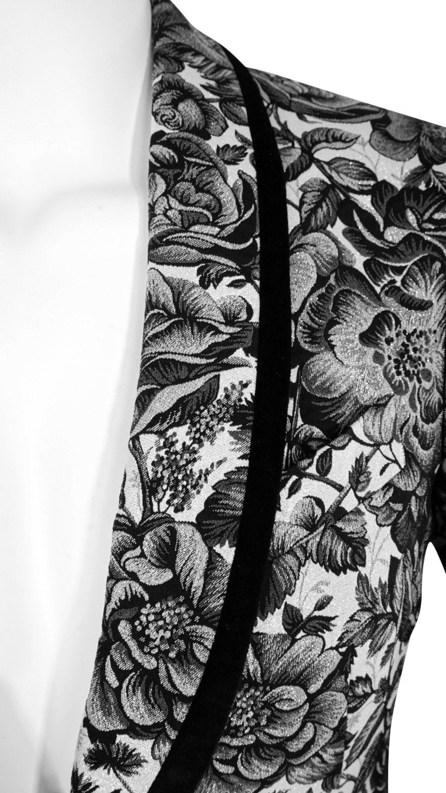 Nero Rosa Dinner Jacket @ The Vault