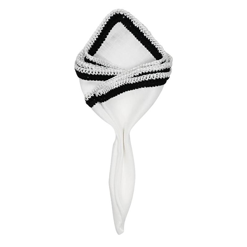 White Nieve With Black & White Snow Flake Signature Border