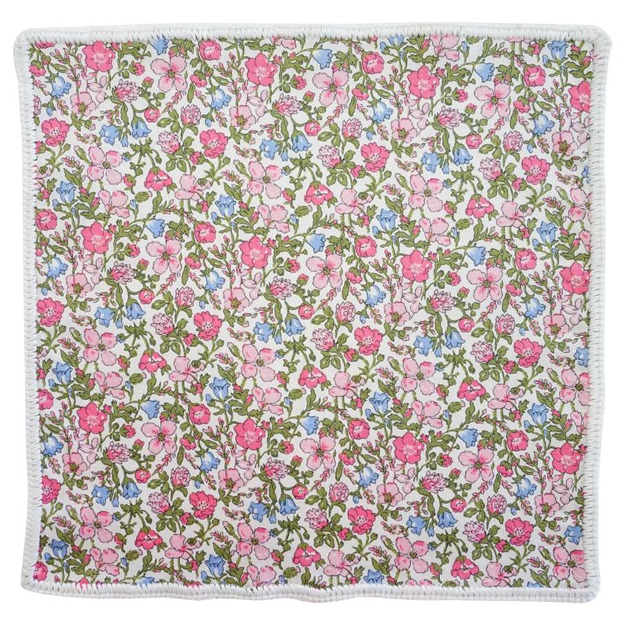 Rose Prato with White Signature Border