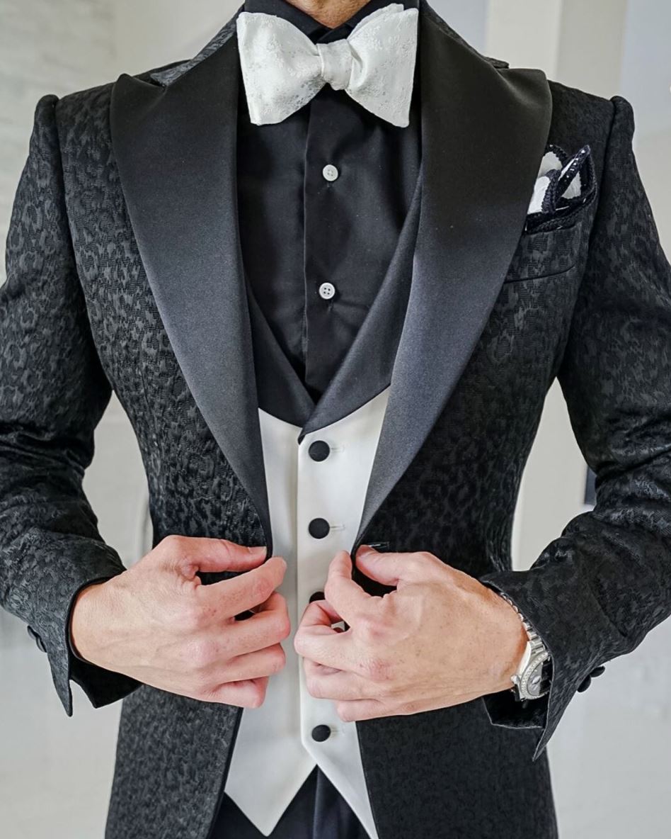 The Ultimate Tuxedo Checklist