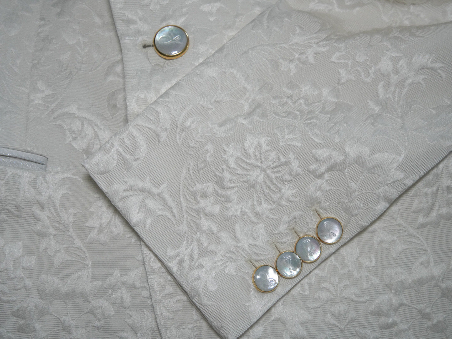 Mother Of Pearl With Gold Tone Buttons For Dinner Jacket