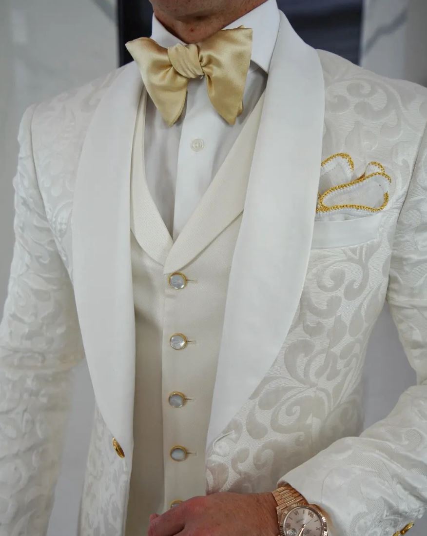 Vanilla Paisley Dinner Jacket