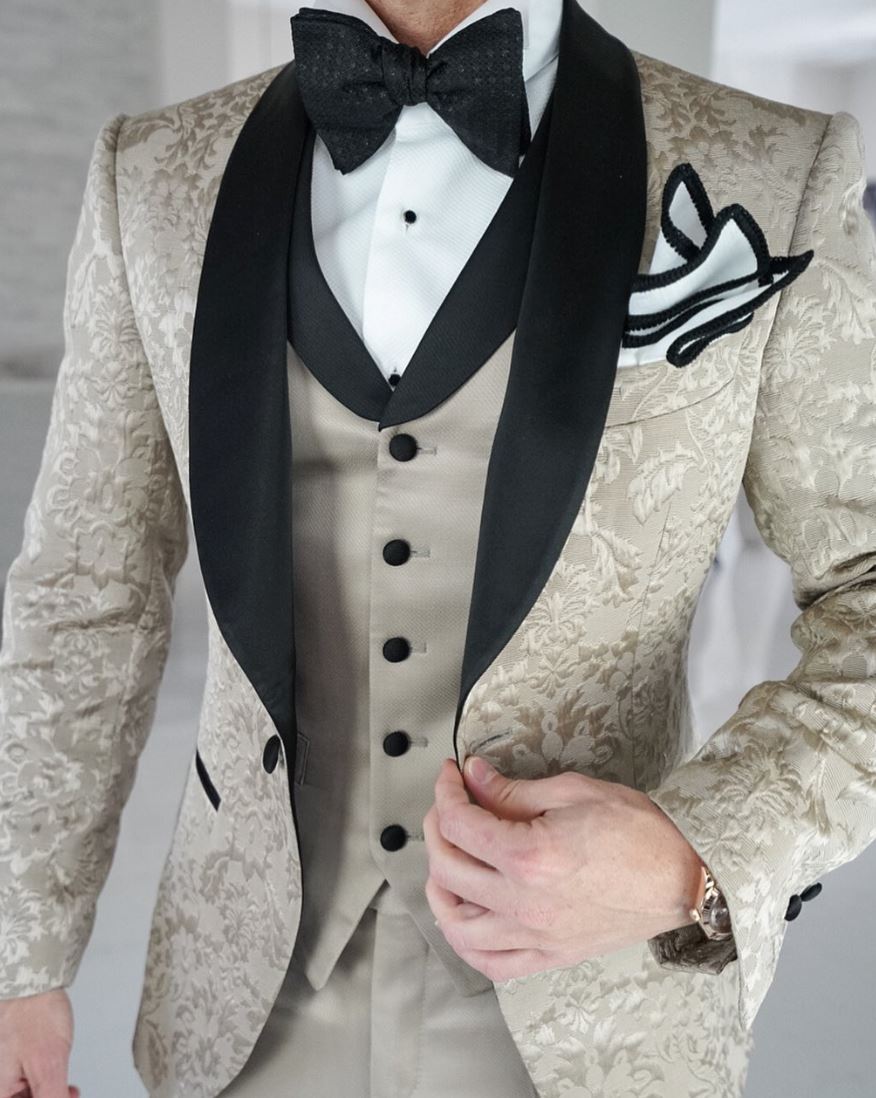 Champagne Oro Fiore and Black Dinner Jacket