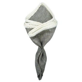 White Nieve with Charcoal Flake Signature Border